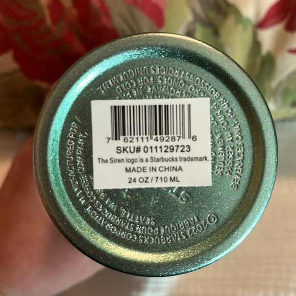 STARBUCKS sz Venti 24 oz Large Metal
Dual-Wall Insulated Green Scale Mermaid NEW - Picture 6 of 13